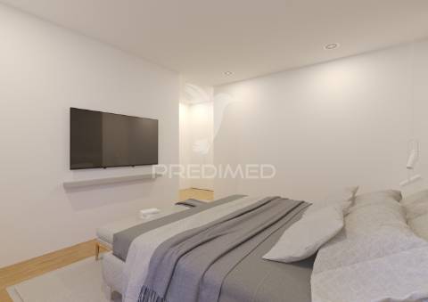 Elegante moradia contemporânea em fase inicial de construção, com 3 quartos e vistas para o mar e piscina!