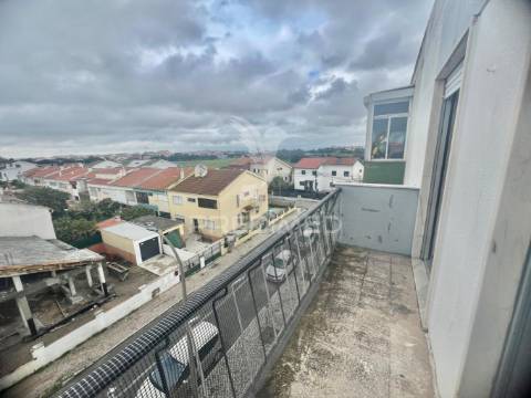 Apartamento t3 c/ varanda - vila chã