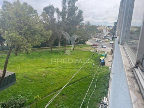 Apartamento t3 c/ varanda - vila chã