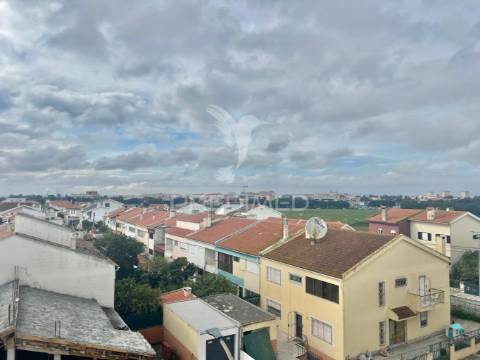 Apartamento t3 c/ varanda - vila chã