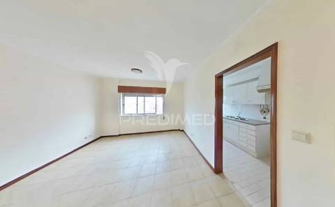 Apartamento t1 - 2 assoalhadas - loures centro