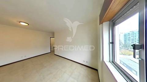 Apartamento t1 - 2 assoalhadas - loures centro
