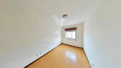 Apartamento t1 - 2 assoalhadas - loures centro