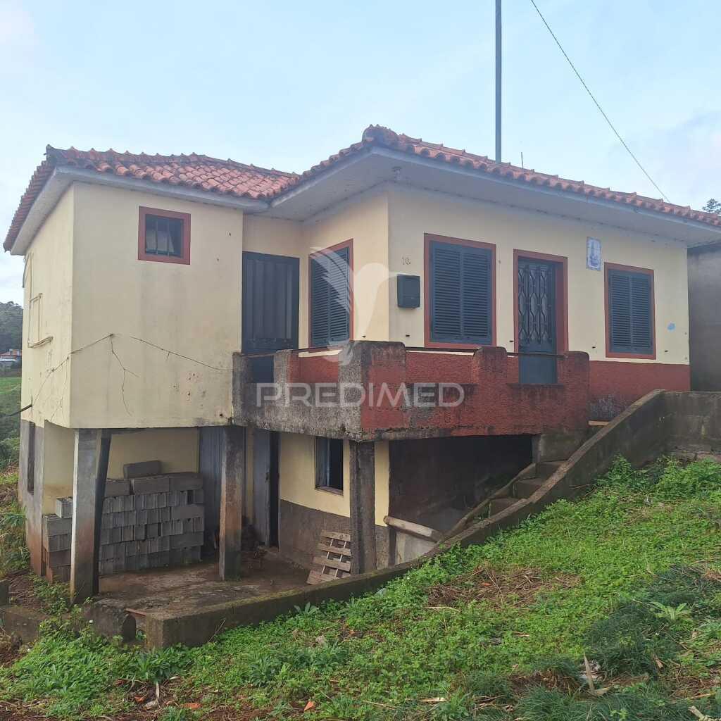 Moradia antiga, isolada t2, em são jorge - ilha da madeira