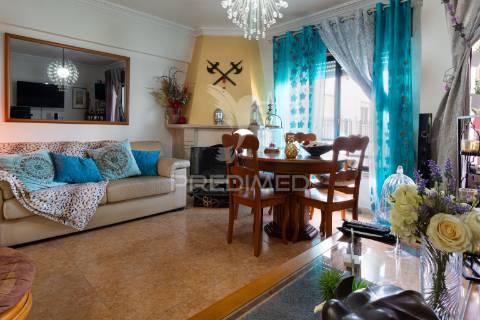 Apartamento t3 feijó