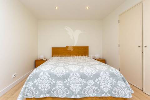 Apartamento com 4 quartos, remodelado, no liceu, setúbal