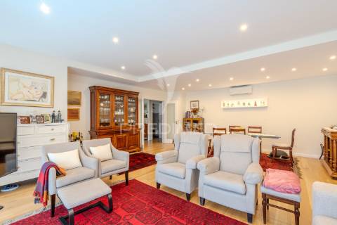 Apartamento t3 para arrendamento i condomínio villa restelo, com jardim e piscina no restelo/belém