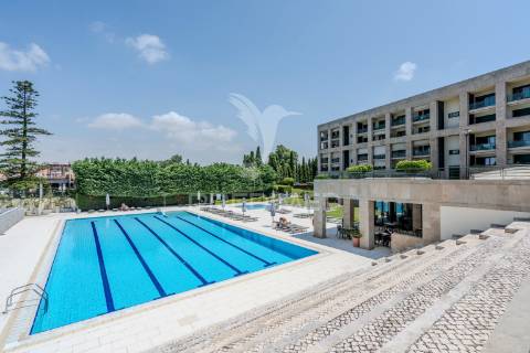 Apartamento t3 para arrendamento i condomínio villa restelo, com jardim e piscina no restelo/belém