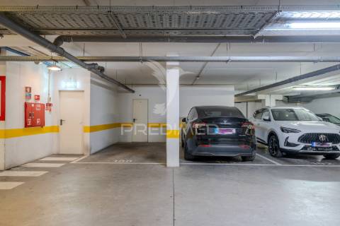 Apartamento t3 para arrendamento i condomínio villa restelo, com jardim e piscina no restelo/belém