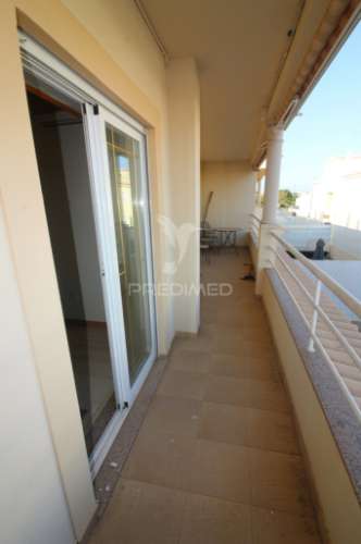 Moradia t3 espaçosa com piscina e garagem