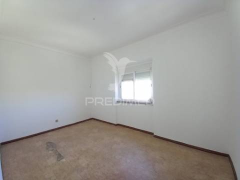 T3 com remodelação parcial - fogueteiro