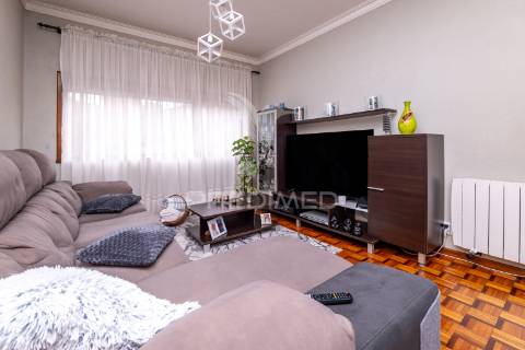 Apartamento t3 localizado no coração de terras de bouro.