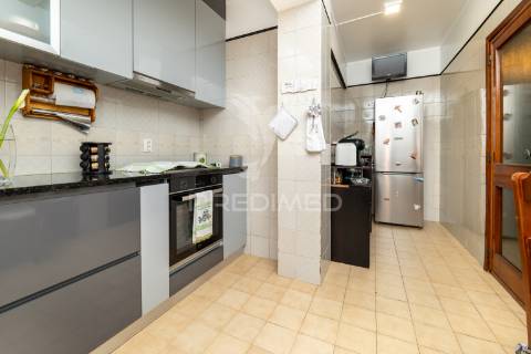 Apartamento t3 localizado no coração de terras de bouro.