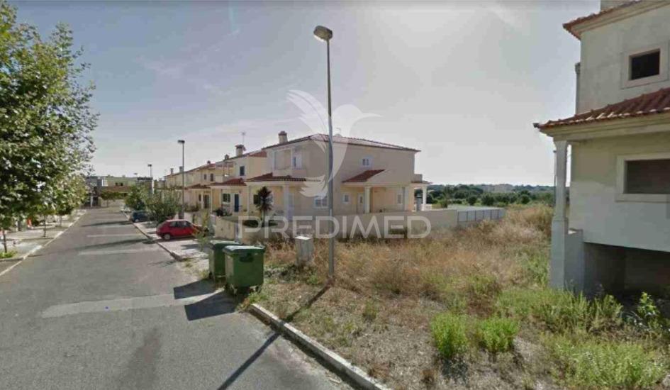 Terreno urbano de 400m2 no cartaxo
