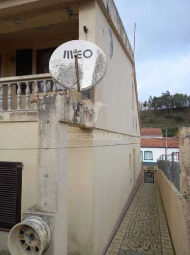 Moradia t4 na praia da vitória – santa cruz