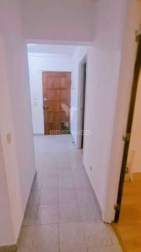 Apartamento t4-(4 quartos) vale de amoreira - moita