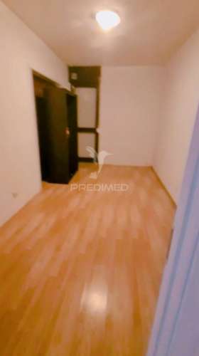 Apartamento t4-(4 quartos) vale de amoreira - moita