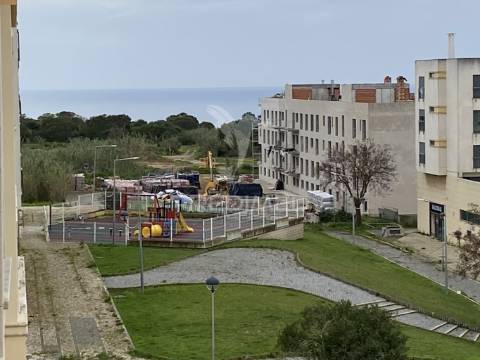 Apartamento t2 com 2 lugares de estacionamento