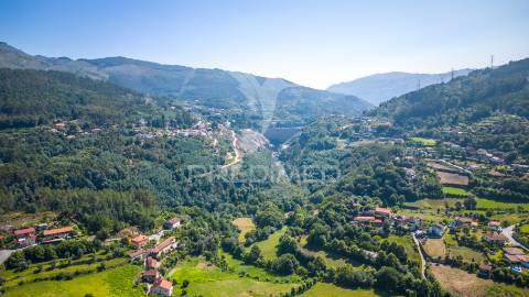 Moradia t3 com terreno + bouça (junto à barragem)