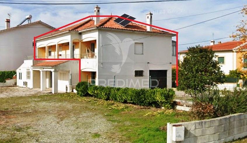 Primeiro andar de moradia - portalegre