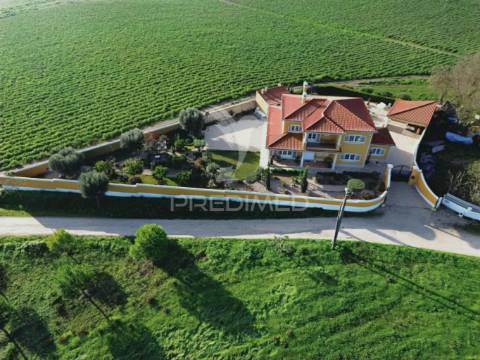Moradia de luxo t5 na torre do bispo – perto de santarém