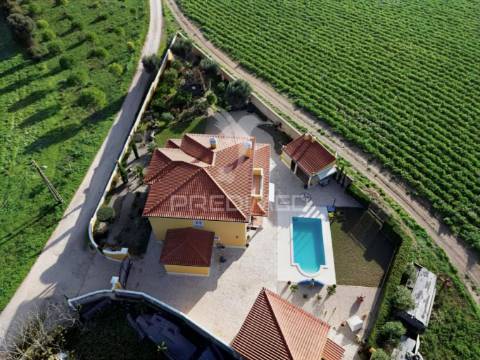 Moradia de luxo t5 na torre do bispo – perto de santarém