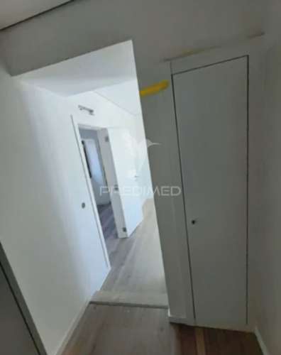 Moradia t3 de estilo contemporâneo em ambiente rural ribatejano