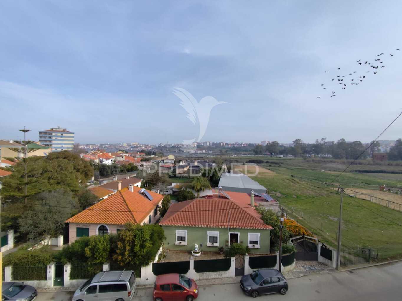Apartamento t2 em fase de remodelação total amora