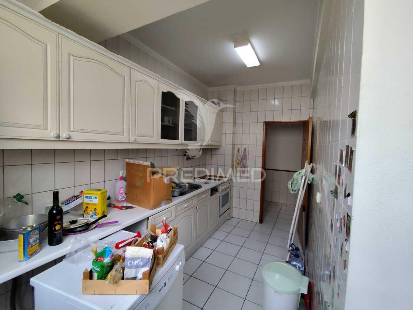 Apartamento t2 em fase de remodelação total amora