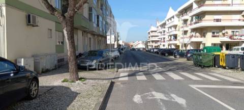 Apartamento t2 amplo na moita