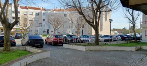 Apartamento t2 amplo na moita