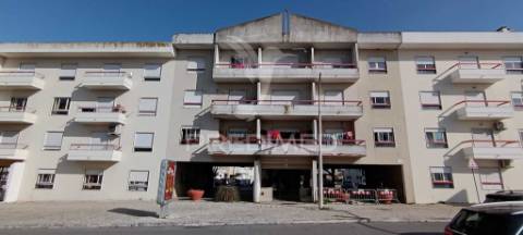 Apartamento t2 amplo na moita