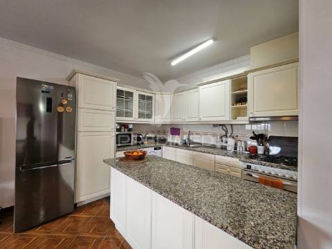 Apartamento t2 a 1 km da praia, em mira, coimbra