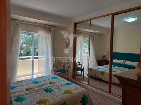 Vilamoura - moradia em condominio com piscina  / house with 3 bedrooms