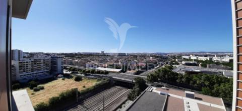 Escritório com vista rio e estacionamento - lisboa
