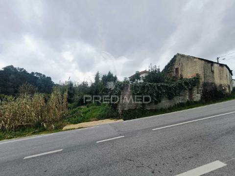 Moradia t3 para recuperar em gondemaria e olival, ourém