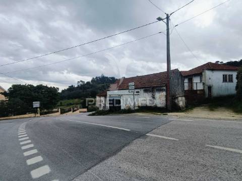 Moradia t3 para recuperar em gondemaria e olival, ourém