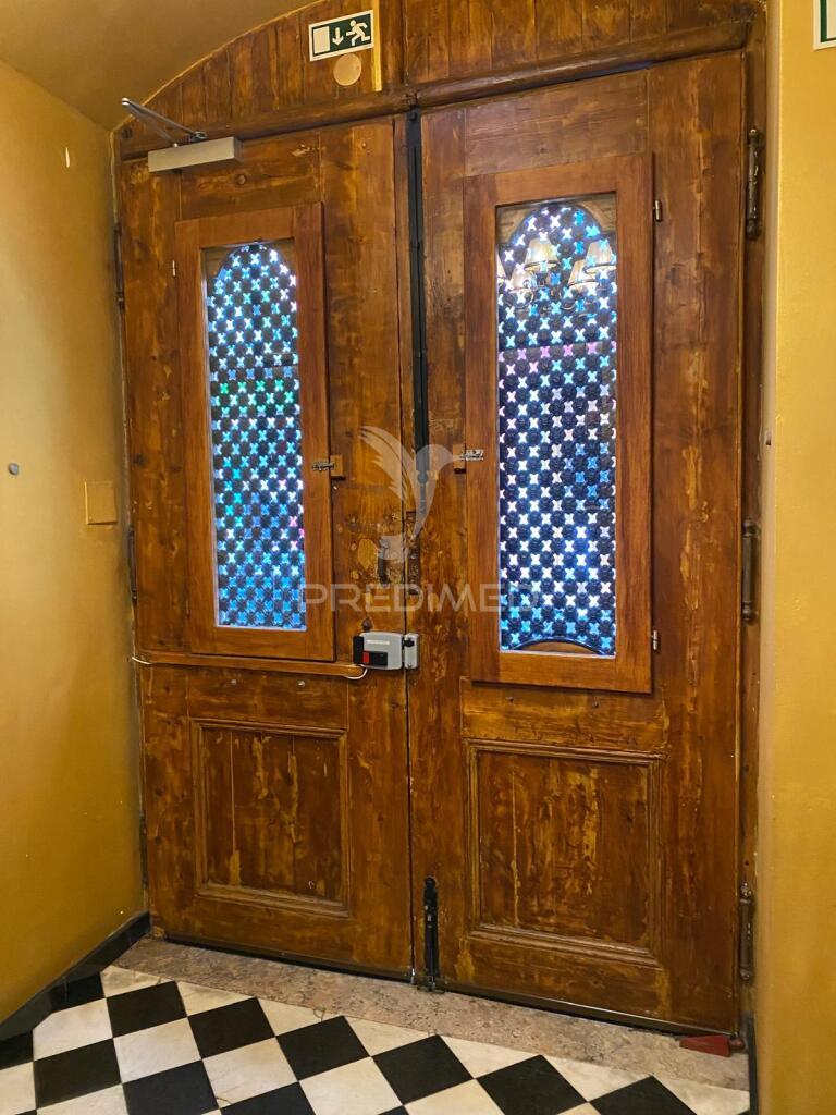 Baixa de lisboa apartamento t2  com 3 casas de banho