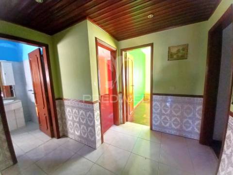 Apartamento t3-4 ass. (128m2) + varanda – fogueteiro - seixal