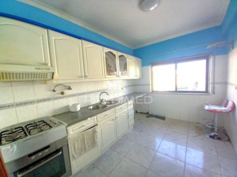 Apartamento t3-4 ass. (128m2) + varanda – fogueteiro - seixal