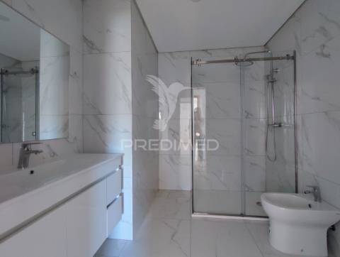 Apartamento t2, em construção em pedroso, vn gaia