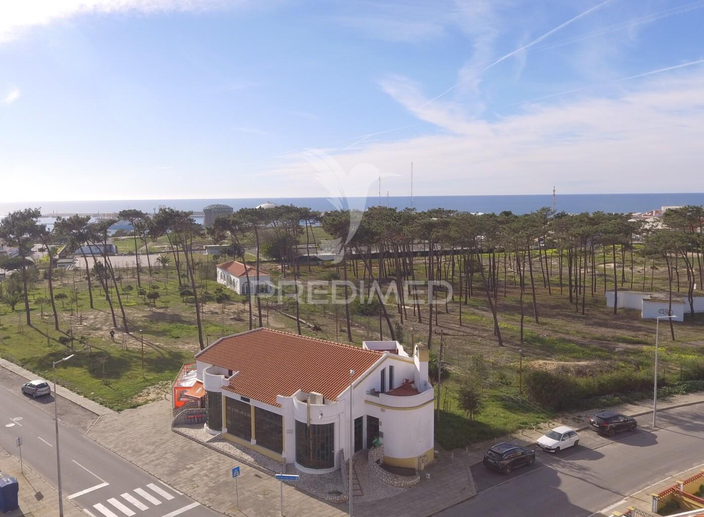 Restaurante pronto a explorar em sines