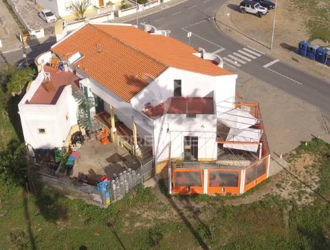 Restaurante pronto a explorar em sines