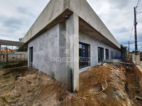 Moradia t4 c/pérgula, em pinhal do general - fernão ferro