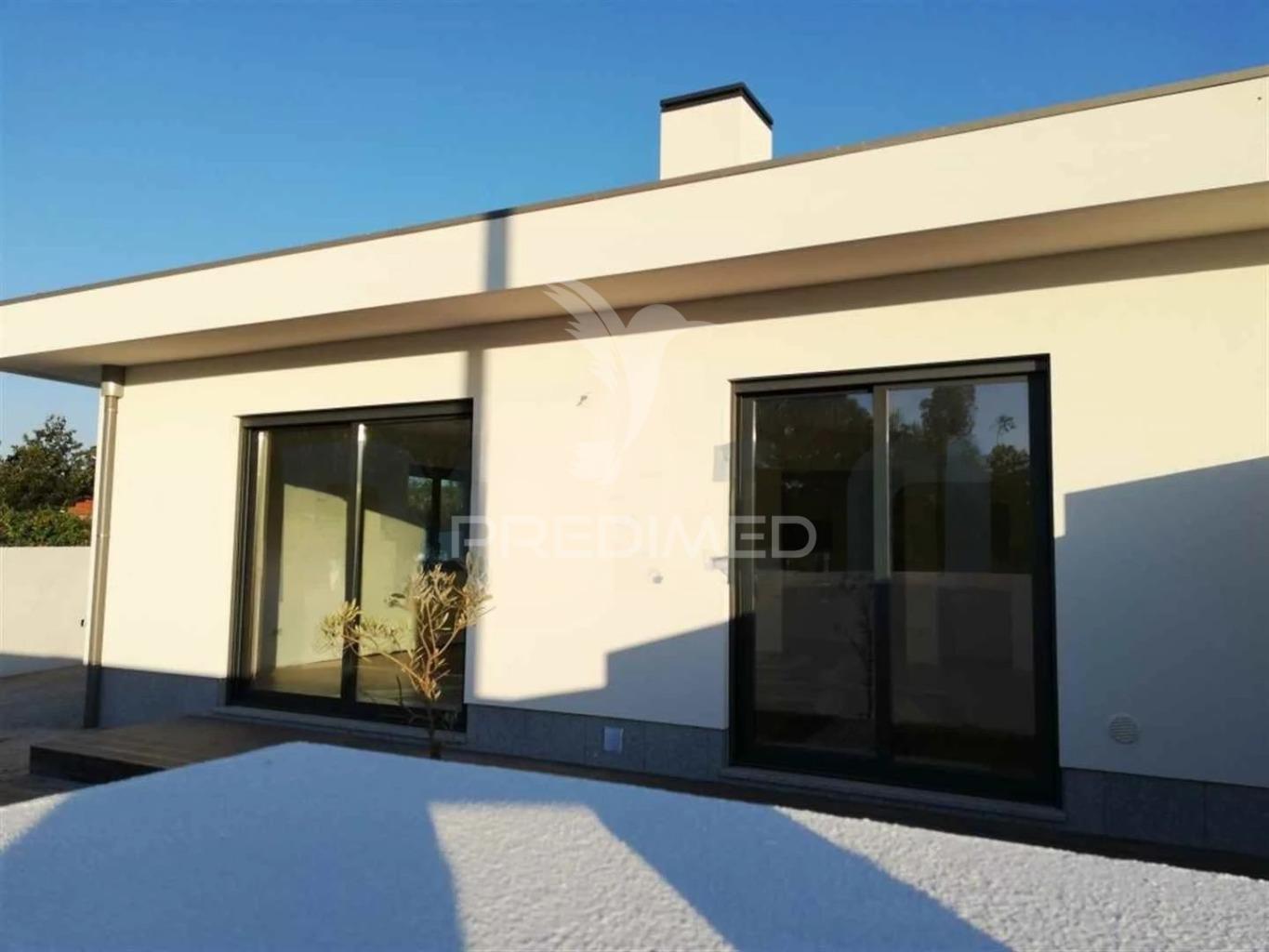 Moradia t3 geminada