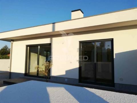 Moradia t3 geminada