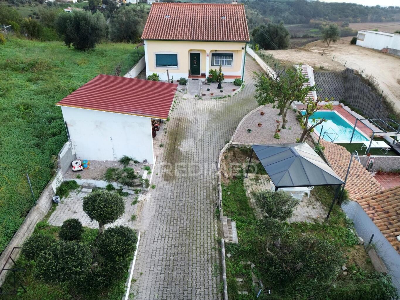 Moradia t3 com piscina em são vicente do paul / santarém