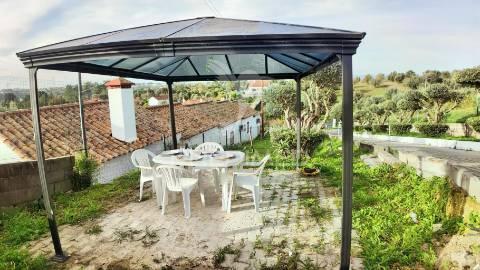 Moradia t3 com piscina em são vicente do paul / santarém