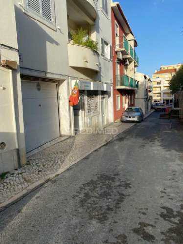 Garagem de 42m2 na castanheira do ribatejo