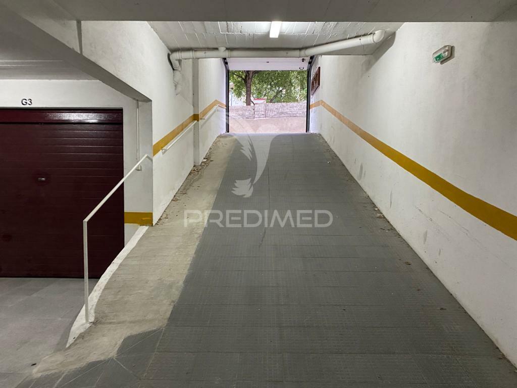 Garagem de 42m2 na castanheira do ribatejo